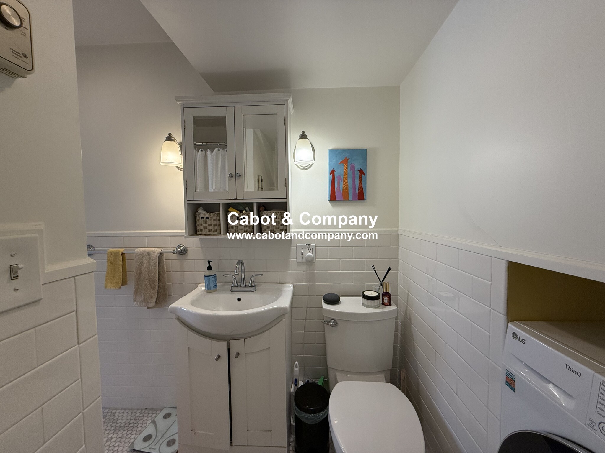 247 Newbury St, Back Bay