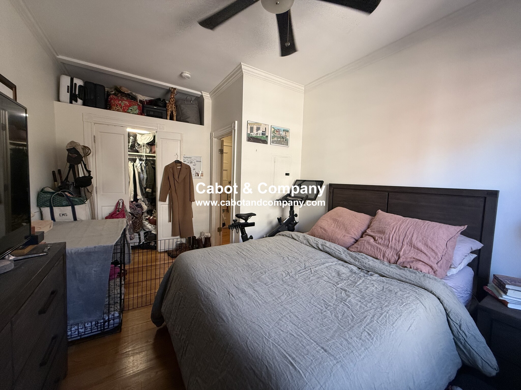 247 Newbury St, Back Bay