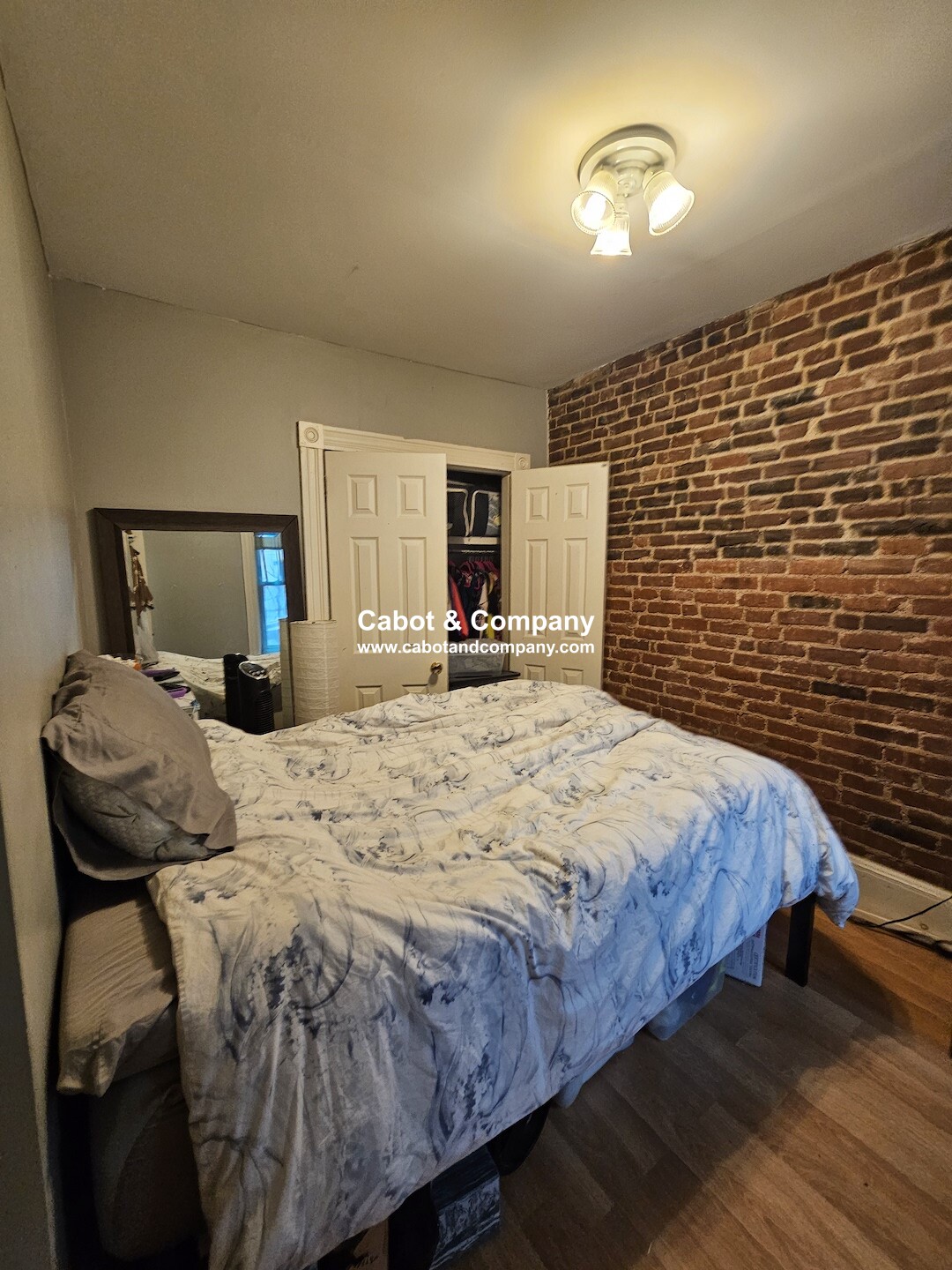 https://ygl-photos.s3.us-west-004.backblazeb2.com/297W67f559b339e23.jpg