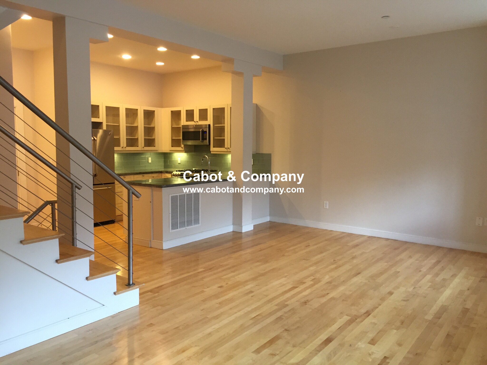 72 Hamilton St. - 4,950USD / month