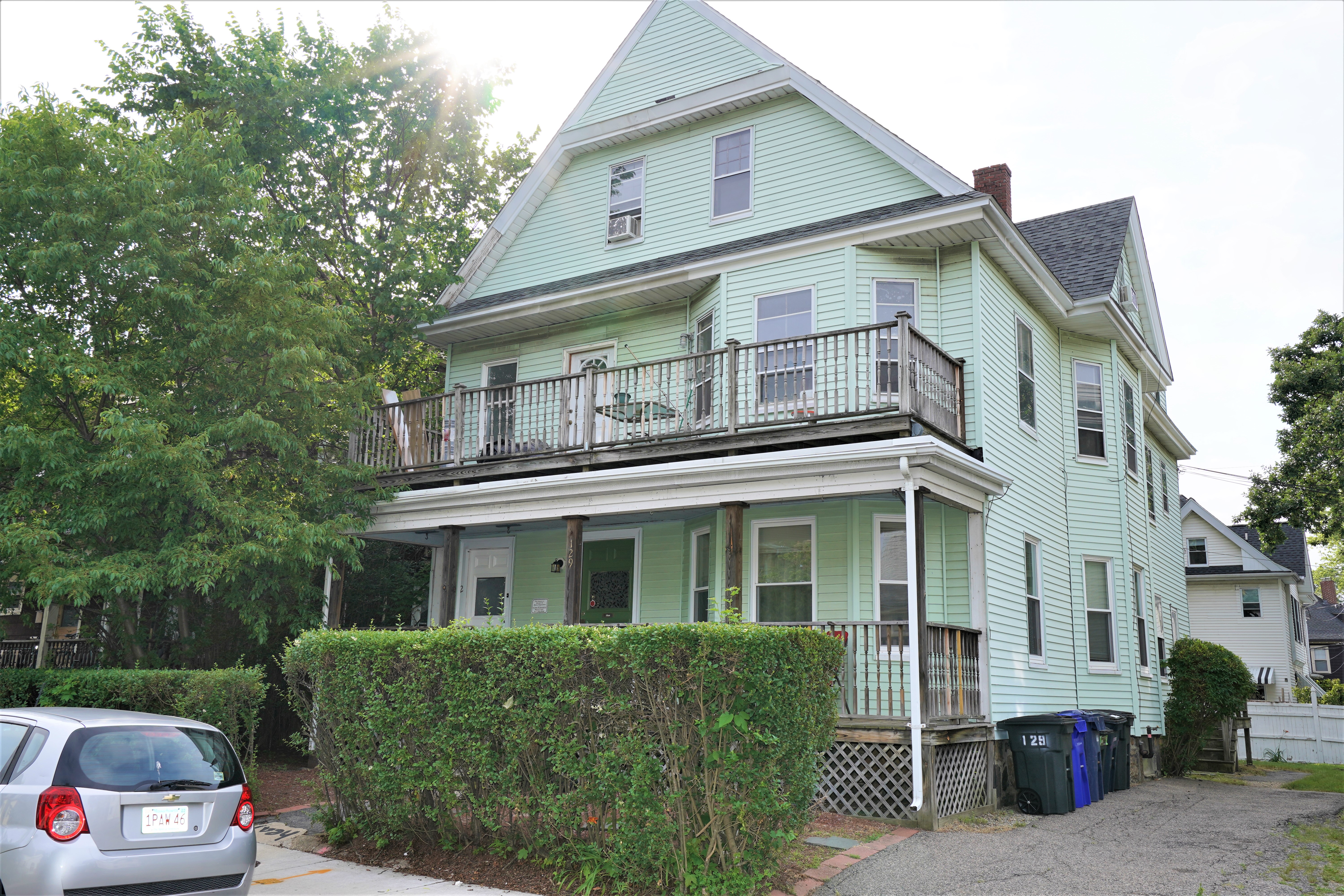 6 bed, 2 bath apartment for rent at 129 Franklin St Unit 2CC, Allston