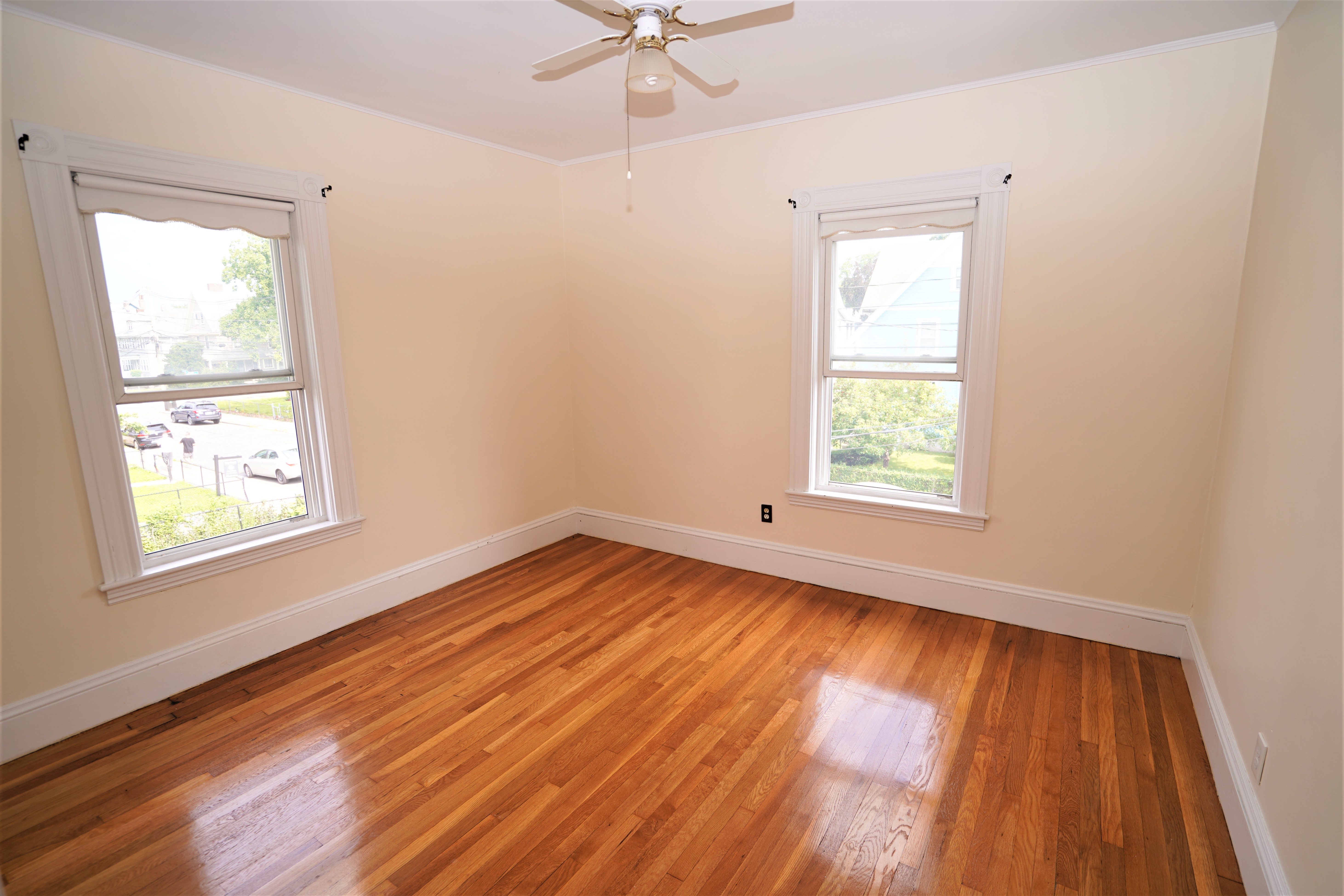 5 bed, 2 bath apartment for rent at 57 Aldie St Unit 1, Allston — photo 16 of 24