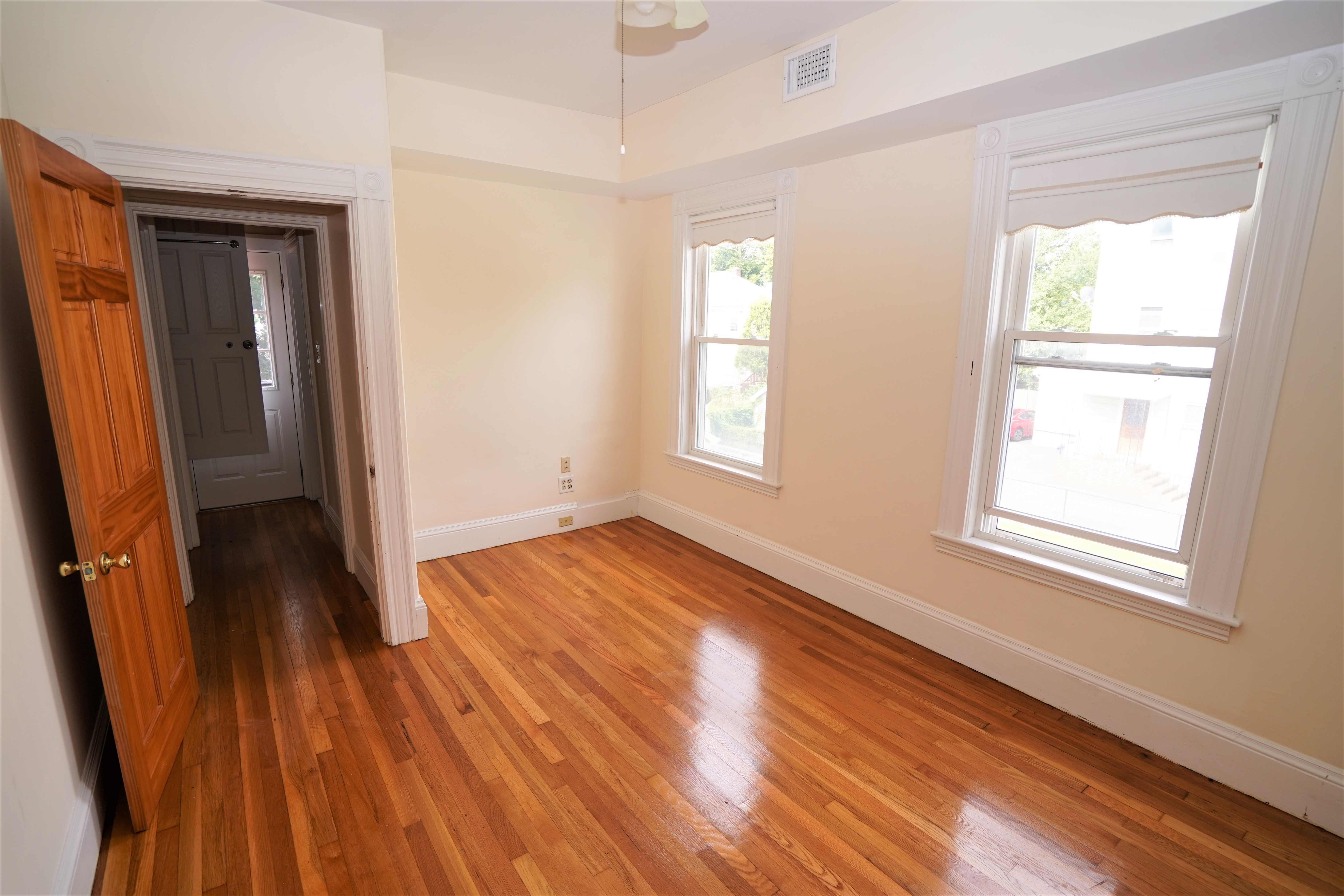 5 bed, 2 bath apartment for rent at 57 Aldie St Unit 1, Allston — photo 15 of 24