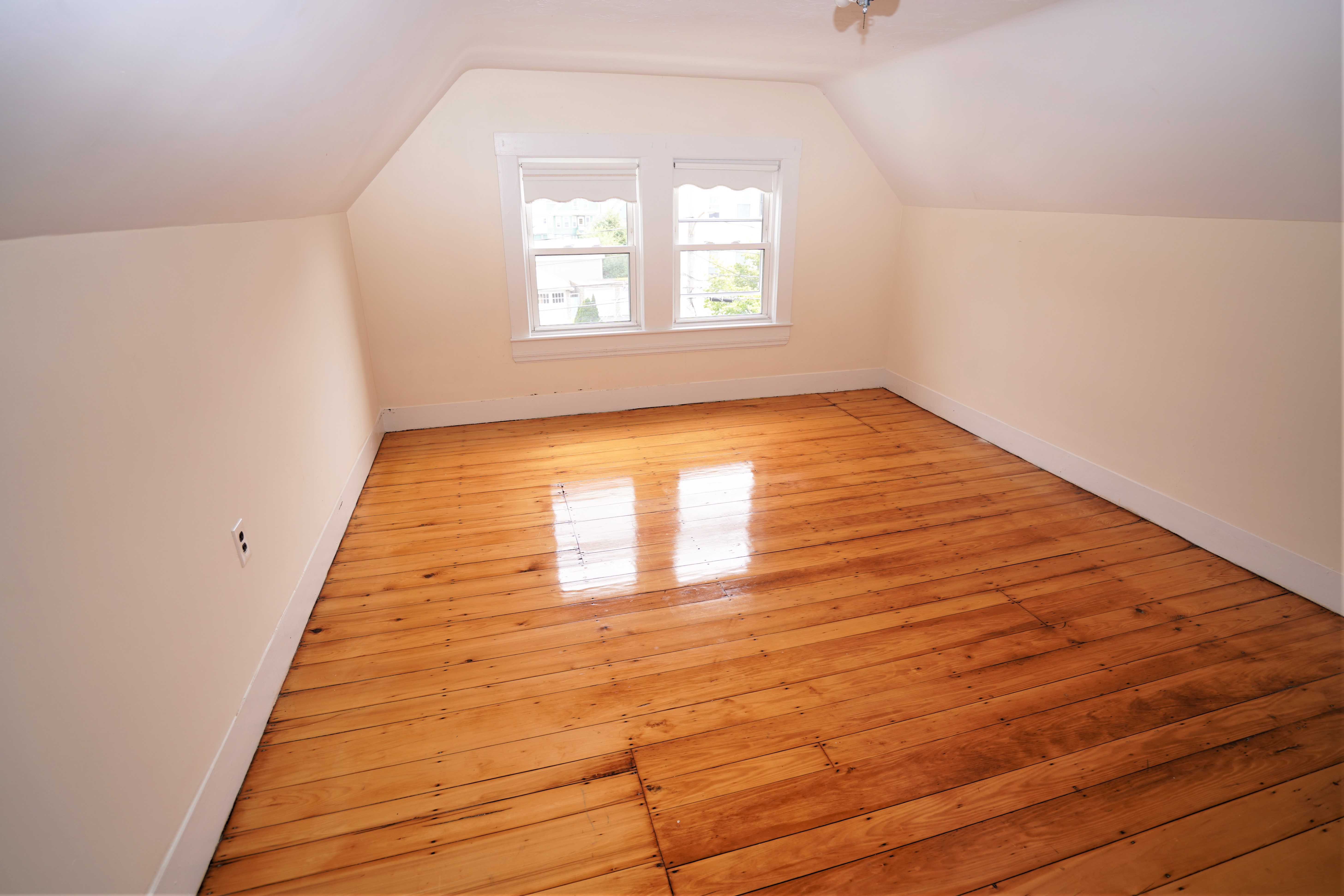 5 bed, 2 bath apartment for rent at 57 Aldie St Unit 1, Allston — photo 20 of 24