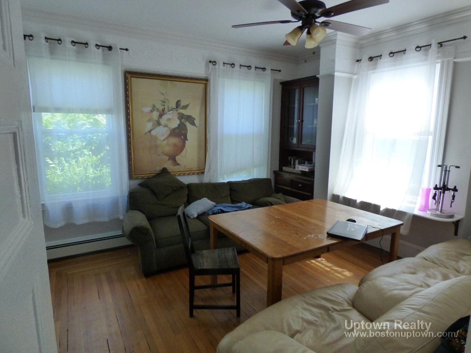 5 bed, 2 bath apartment for rent at 12 Sorrento St Unit 1, Allston — photo 3 of 15