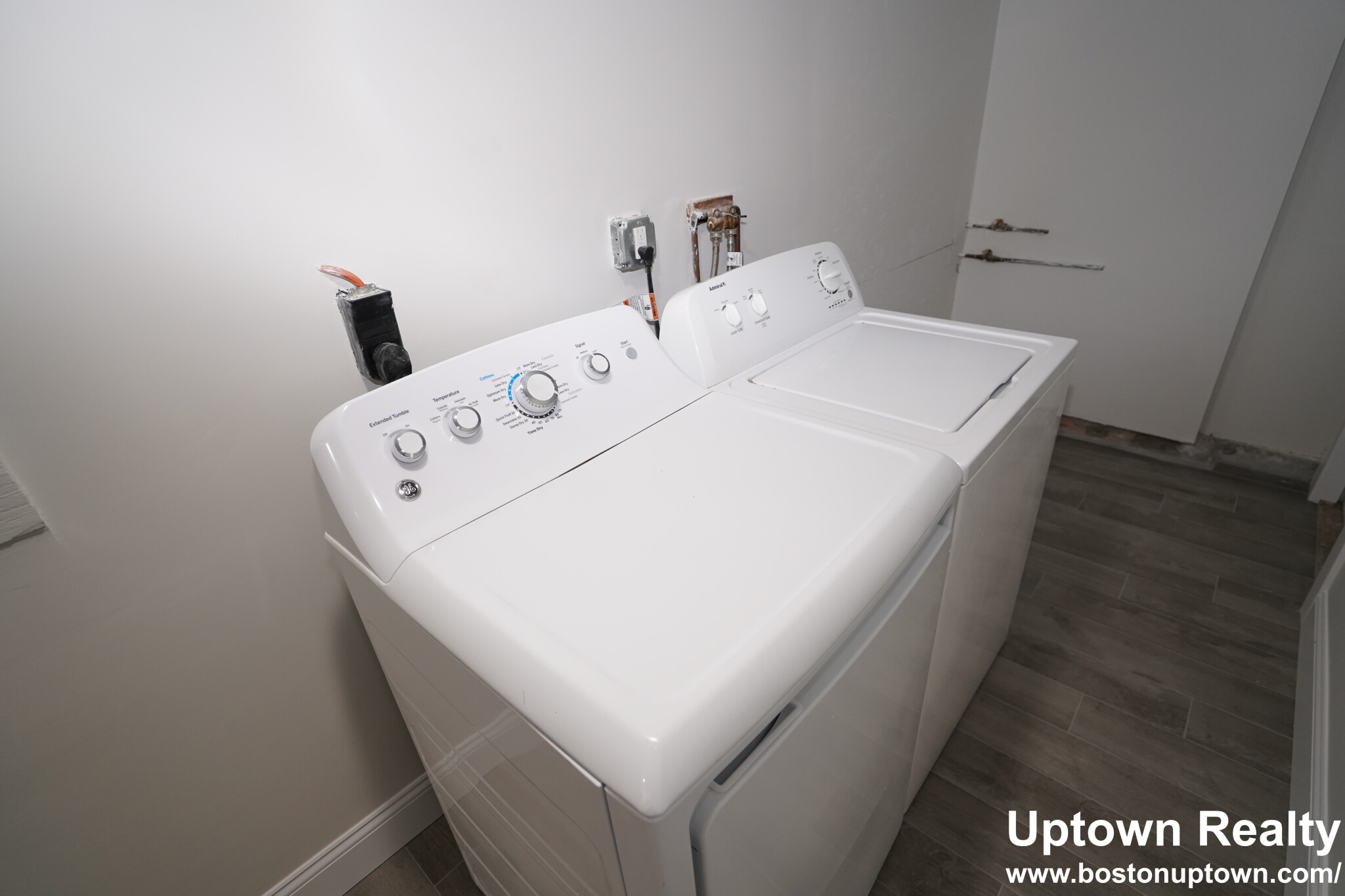 Photos of apartment on Walnut,Watertown MA 02472