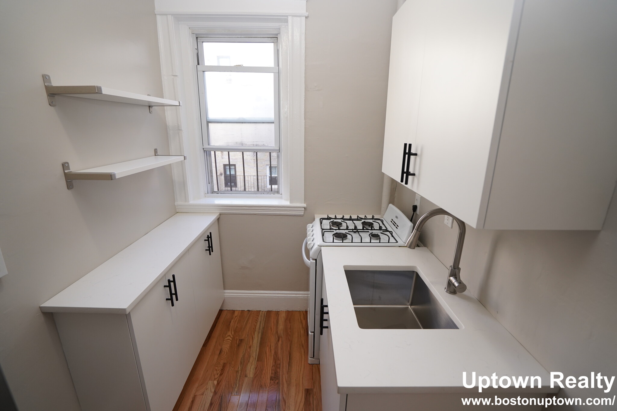 1140 Commonwealth Ave. - 2,495USD / month