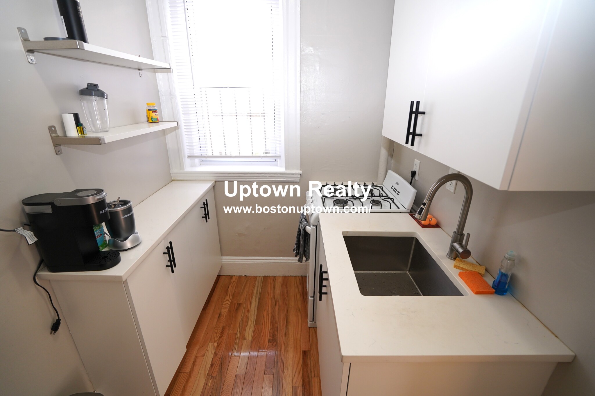 1140 Commonwealth Ave. - 2,250USD / month