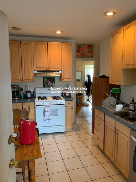 Photos of apartment on Commonwealth,Boston MA 02134
