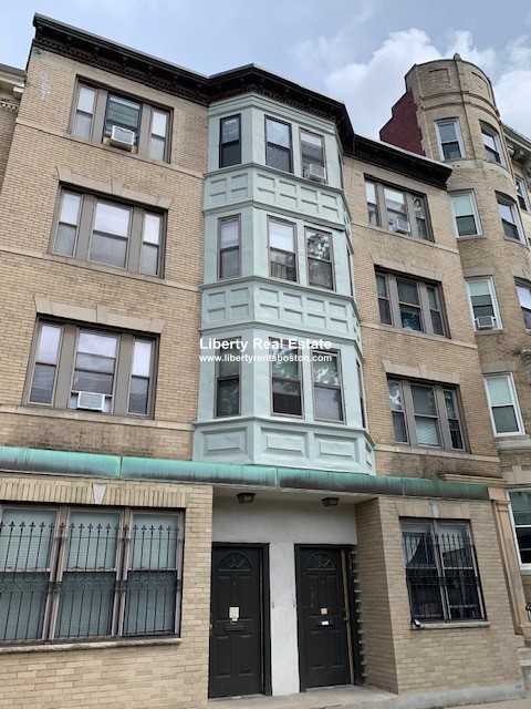 Photos of apartment on Commonwealth,Boston MA 02134