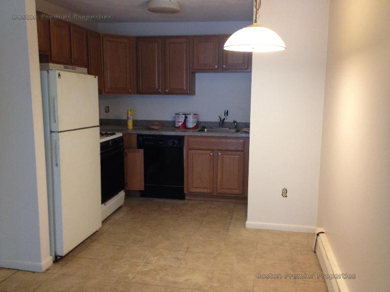 1 bed, 1 bath apartment for rent at 332 Copeland Unit 22, Quincy — photo 2 of 8