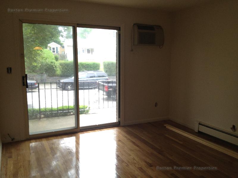 1 bed, 1 bath apartment for rent at 332 Copeland Unit 22, Quincy — photo 3 of 8