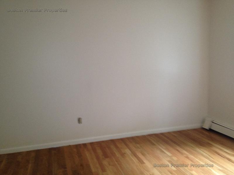 1 bed, 1 bath apartment for rent at 332 Copeland Unit 22, Quincy — photo 7 of 8
