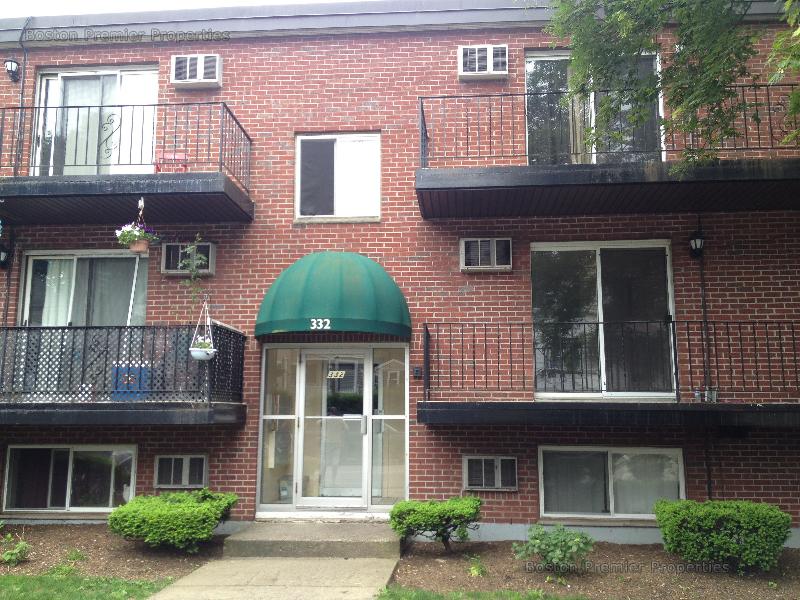 1 bed, 1 bath apartment for rent at 332 Copeland Unit 22, Quincy — photo 1 of 8