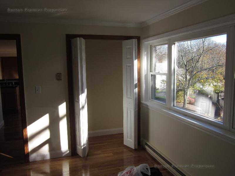1 bed, 1 bath apartment for rent at 22 Kensington Rd Unit 9, Weymouth — photo 4 of 10