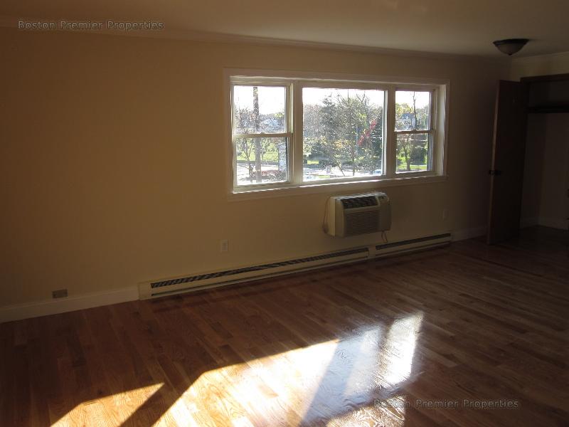 1 bed, 1 bath apartment for rent at 22 Kensington Rd Unit 9, Weymouth — photo 6 of 10