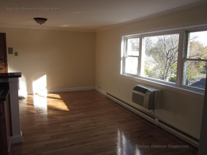 1 bed, 1 bath apartment for rent at 22 Kensington Rd Unit 9, Weymouth — photo 7 of 10