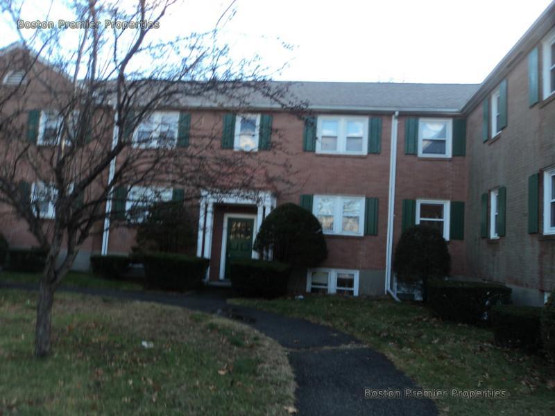 2 bed, 1 bath apartment for rent at 12 Linden Unit 3, Quincy — photo 7 of 17