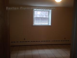 1 bed, 1 bath apartment for rent at 112 Greenleaf St Unit 1, Quincy — photo 5 of 10
