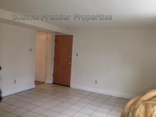 1 bed, 1 bath apartment for rent at 112 Greenleaf St Unit 1, Quincy — photo 6 of 10