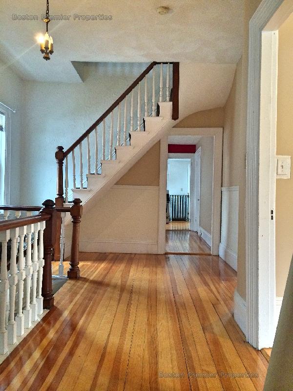 107 Lincoln Ave, Quincy