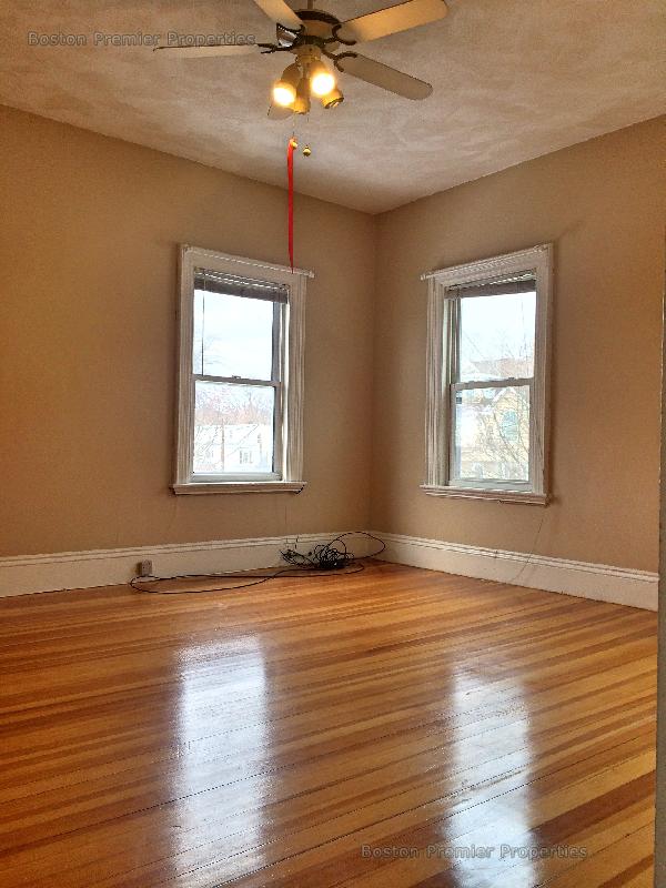 107 Lincoln Ave, Quincy