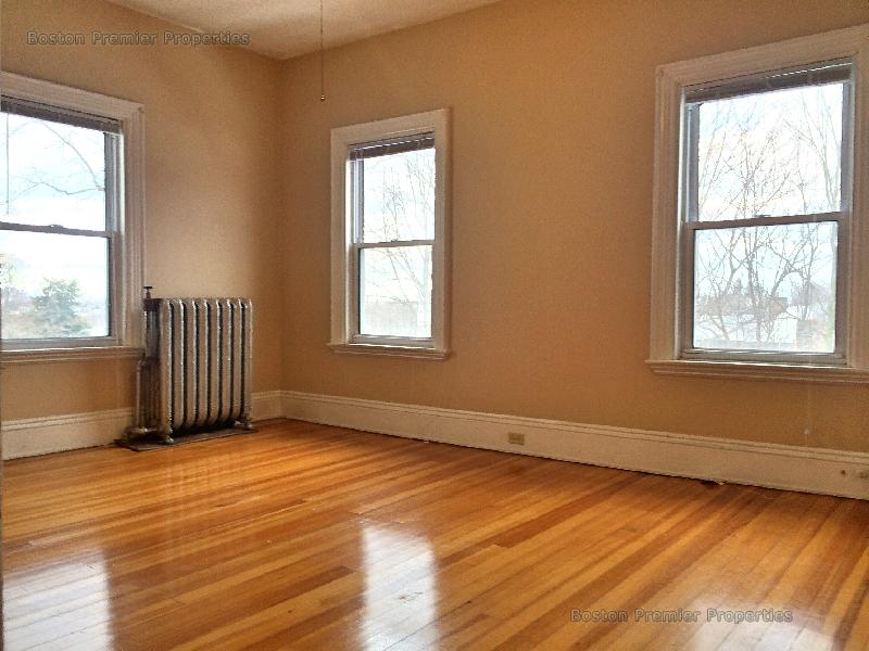 107 Lincoln Ave, Quincy