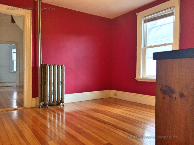 107 Lincoln Ave, Quincy