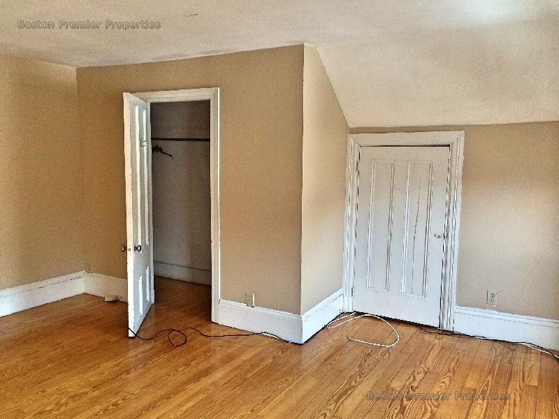 107 Lincoln Ave, Quincy