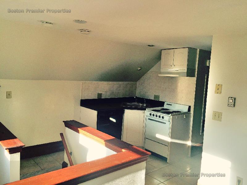 235 Independence Ave, Quincy