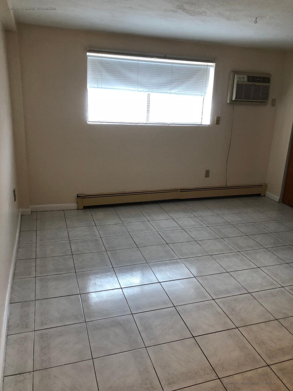 362 Centre St, Quincy