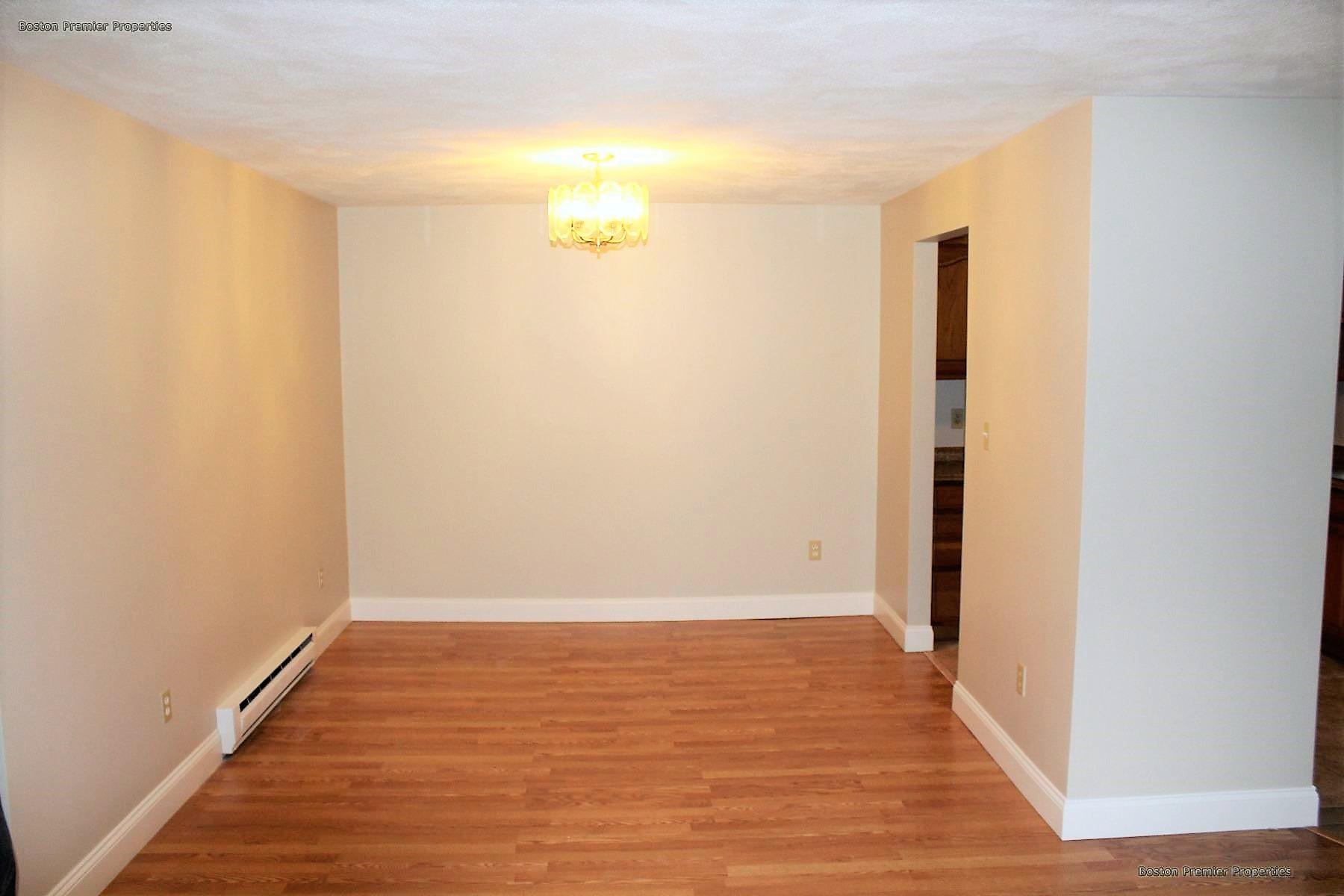 2 bed, 2 bath apartment for rent at 52 South Walnut St Unit 2, Quincy — photo 4 of 28