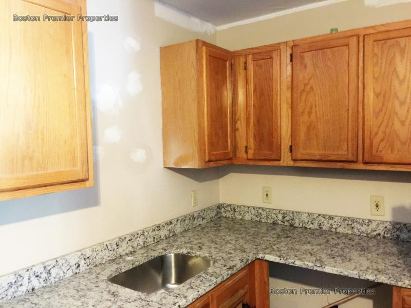 180 Schoosett St, Pembroke
