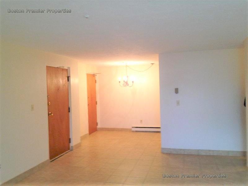 1 bed, 1 bath apartment for rent at 124 Main Unit 3, Quincy — photo 6 of 8