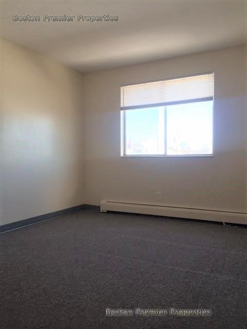 2 bed, 1 bath apartment for rent at 211 West Squantum Unit 1, Quincy — photo 4 of 14