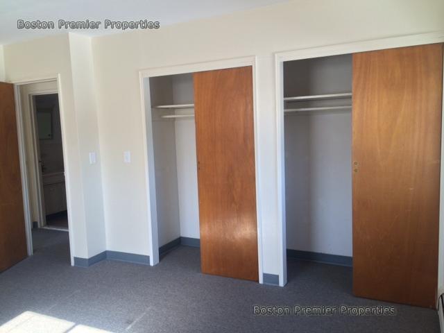 2 bed, 1 bath apartment for rent at 211 West Squantum Unit 1, Quincy — photo 9 of 14