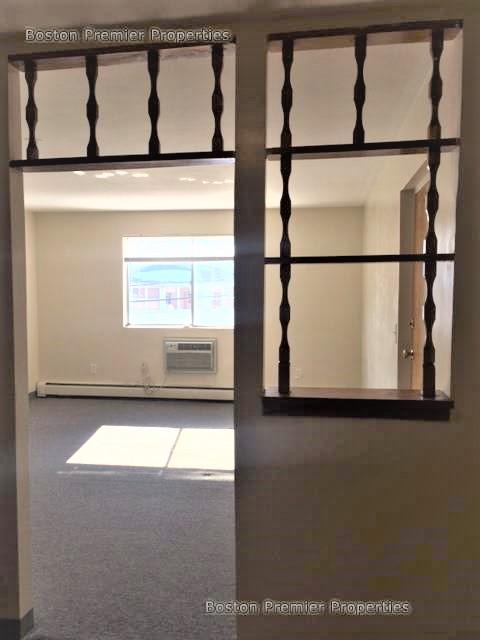 2 bed, 1 bath apartment for rent at 211 West Squantum Unit 1, Quincy — photo 11 of 14