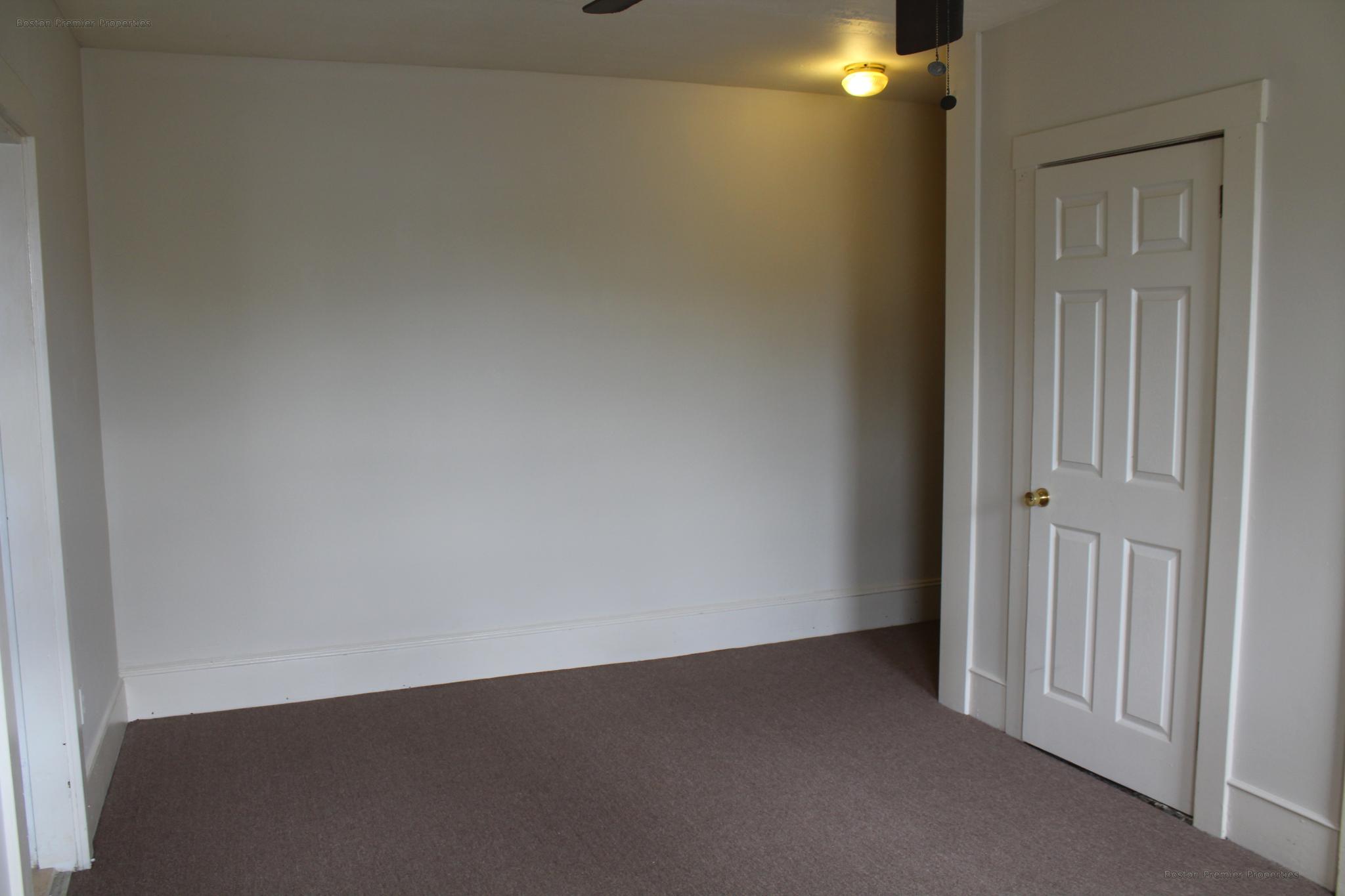 2 bed, 1 bath apartment for rent at 41 South St Unit 1, Quincy — photo 4 of 5