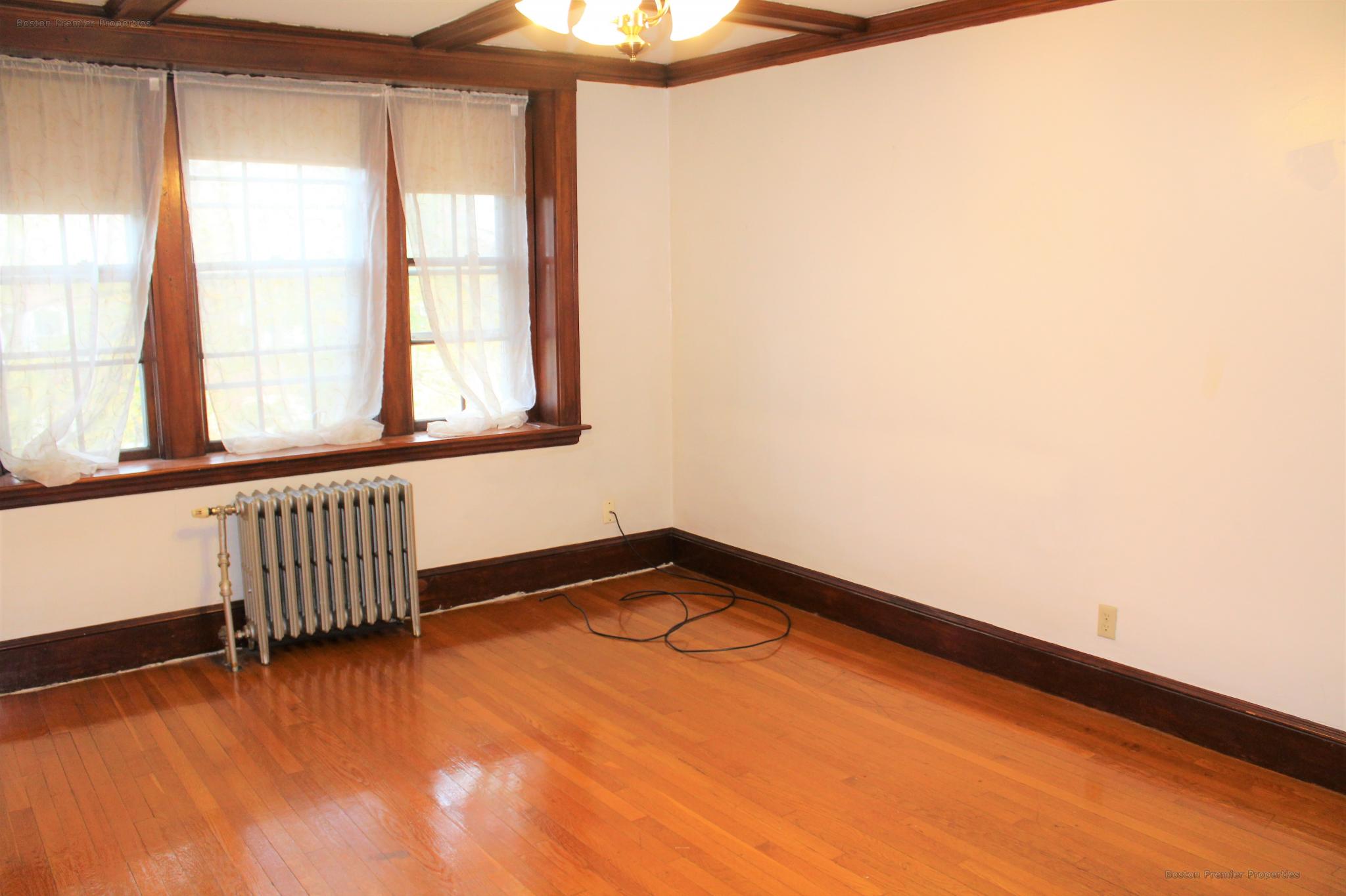 1 bed, 1 bath apartment for rent at 200 Presidents Ln Unit 18, Quincy — photo 3 of 6