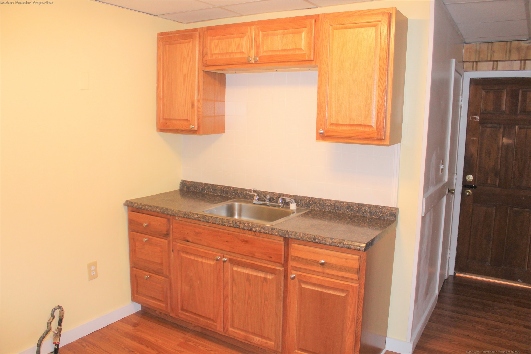 2 bed, 1 bath apartment for rent at 81 Dewey Rd Unit 6, Braintree