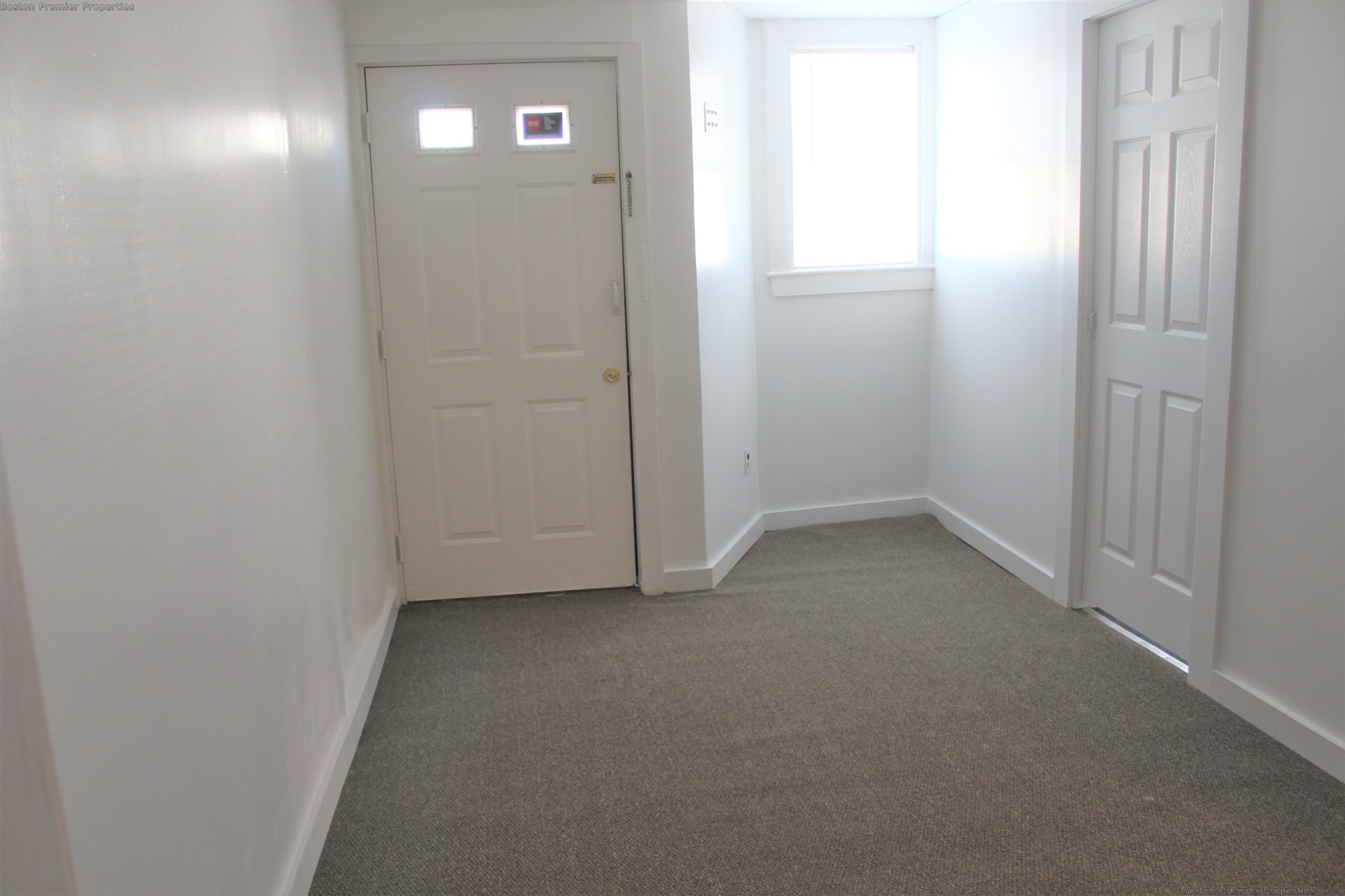2 bed, 1 bath apartment for rent at 81 Dewey Rd Unit 6, Braintree — photo 4 of 13
