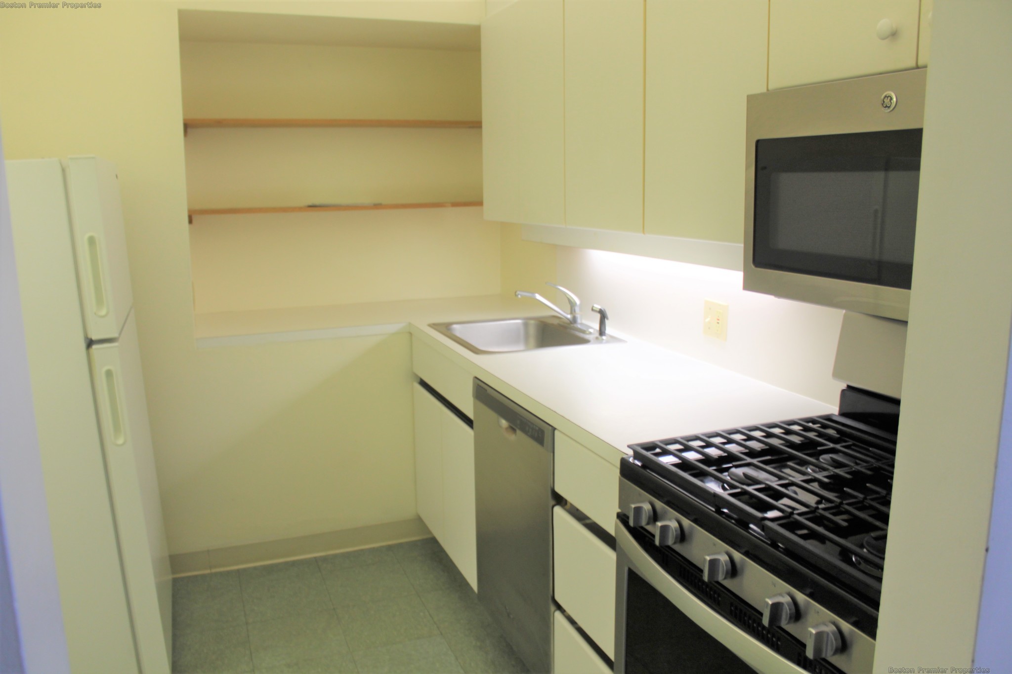 2 bed, 2 bath apartment for rent at 1010 Middle St Unit 9, Weymouth — photo 9 of 14