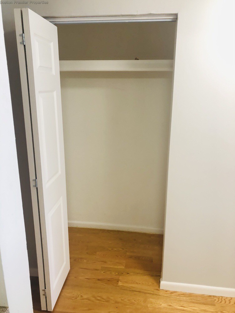 1 bed, 1 bath apartment for rent at 293 Willard St Unit 3, Quincy — photo 13 of 13