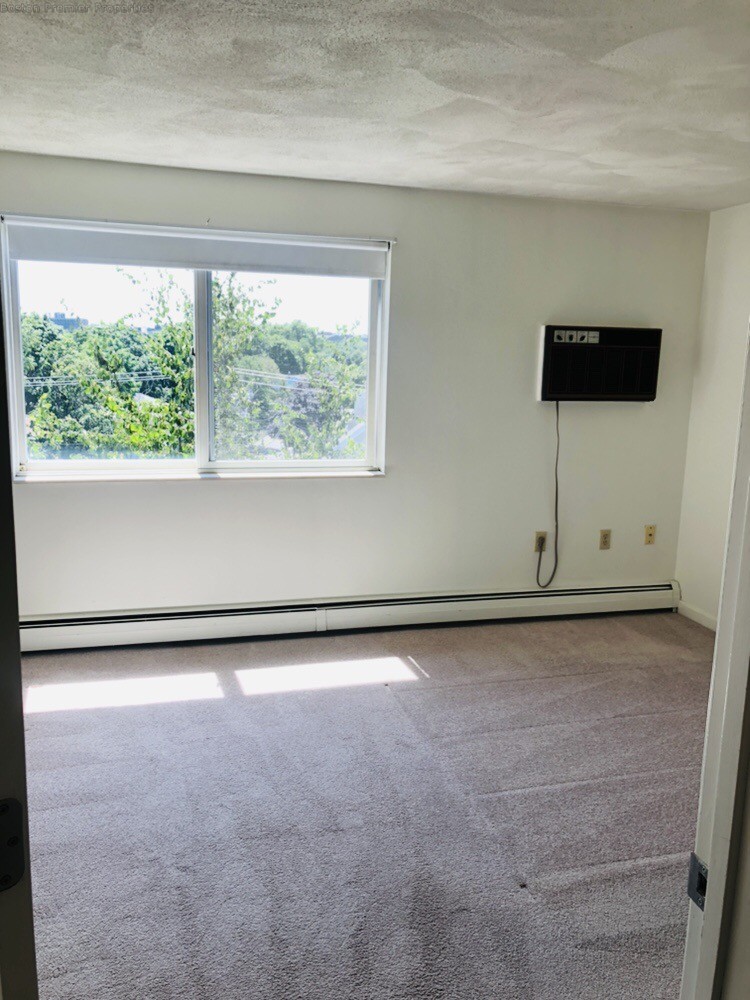 2 bed, 2 bath apartment for rent at 410 Washington St Unit 21, Quincy — photo 3 of 22