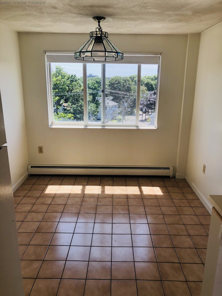 2 bed, 2 bath apartment for rent at 410 Washington St Unit 21, Quincy — photo 15 of 22