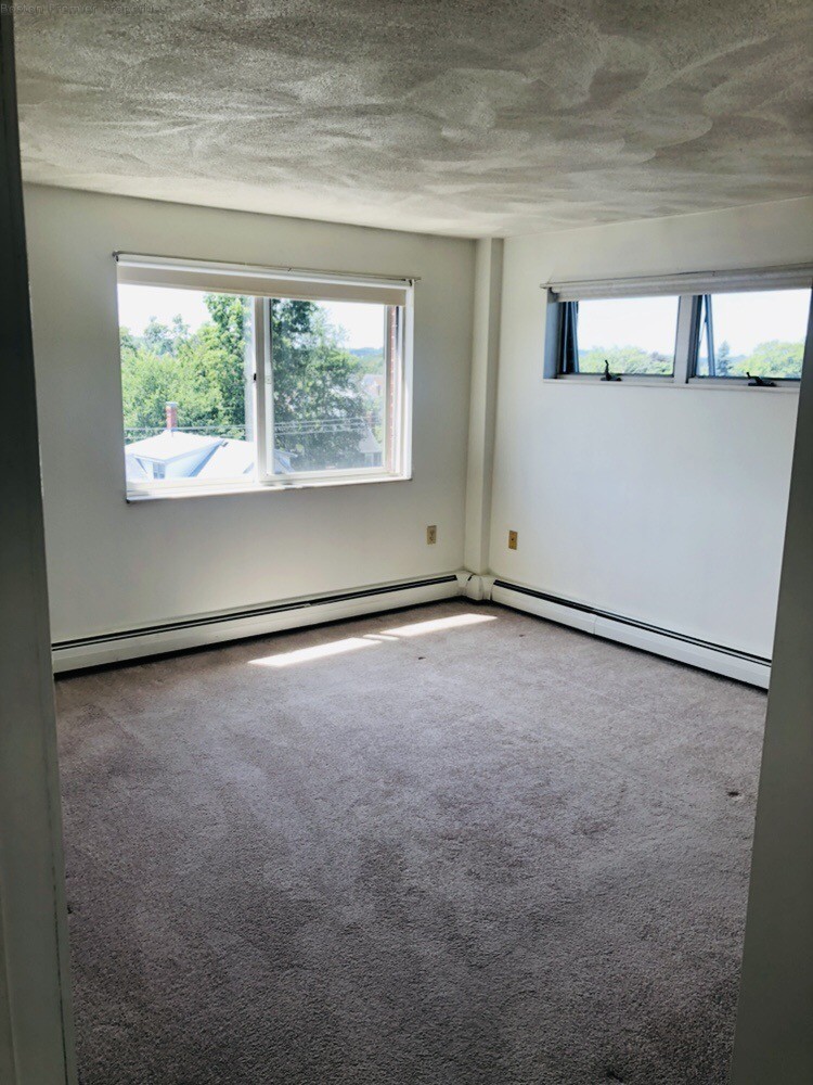 2 bed, 2 bath apartment for rent at 410 Washington St Unit 21, Quincy — photo 17 of 22