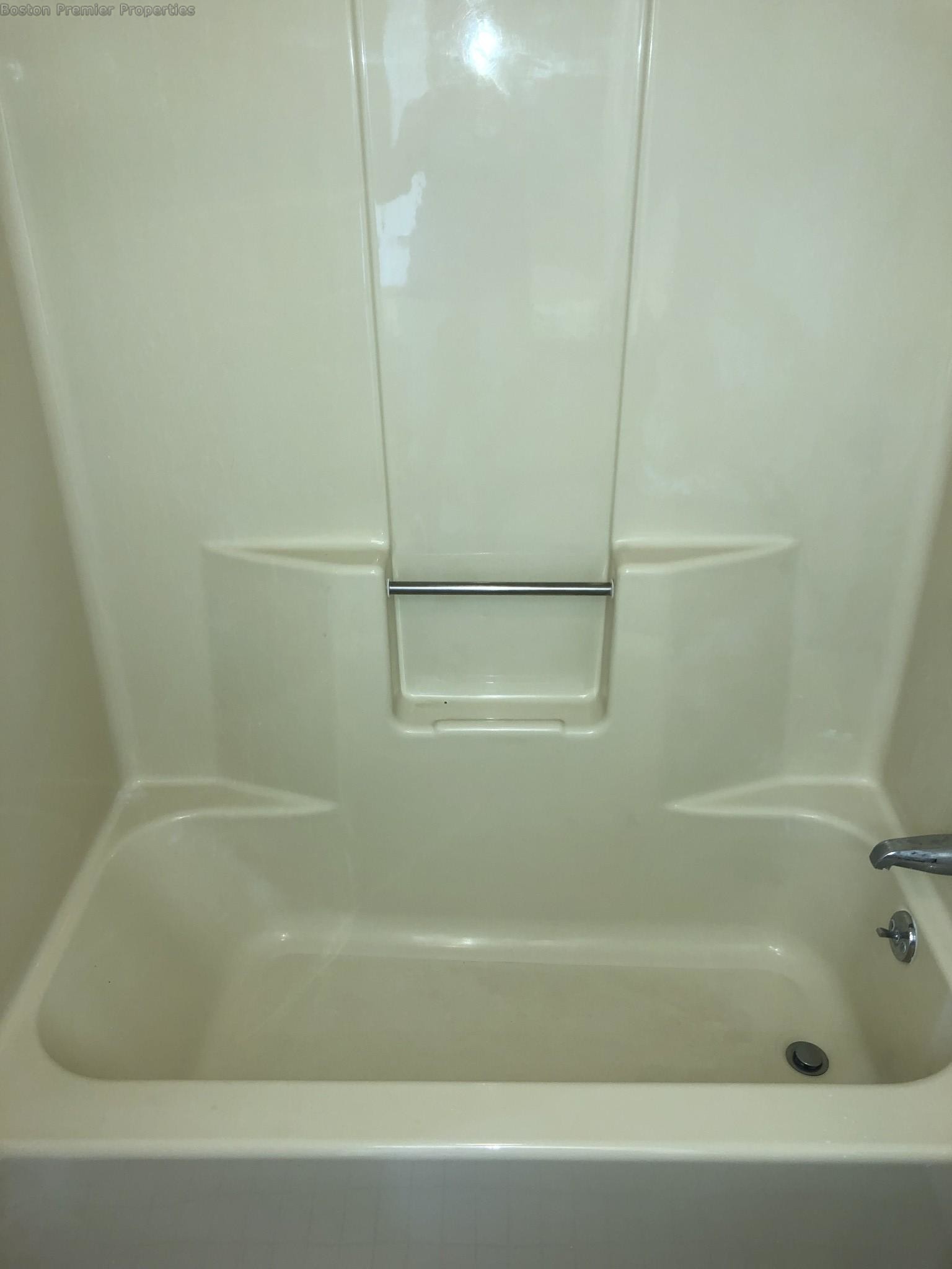 2 bed, 2 bath apartment for rent at 410 Washington St Unit 51, Quincy — photo 19 of 23
