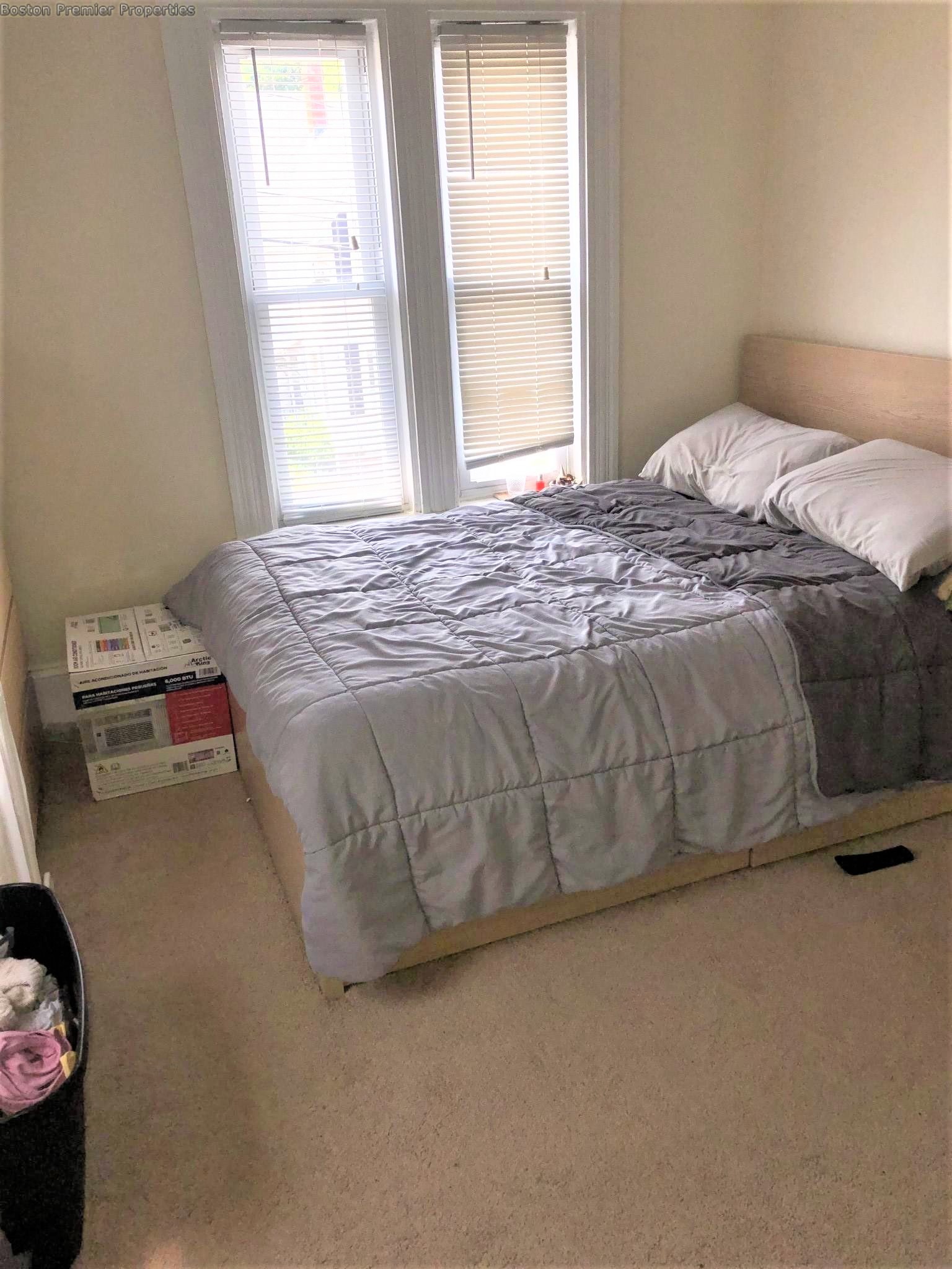 1 bed, 1 bath apartment for rent at 429 Quarry St Unit 2R, Quincy — photo 5 of 7