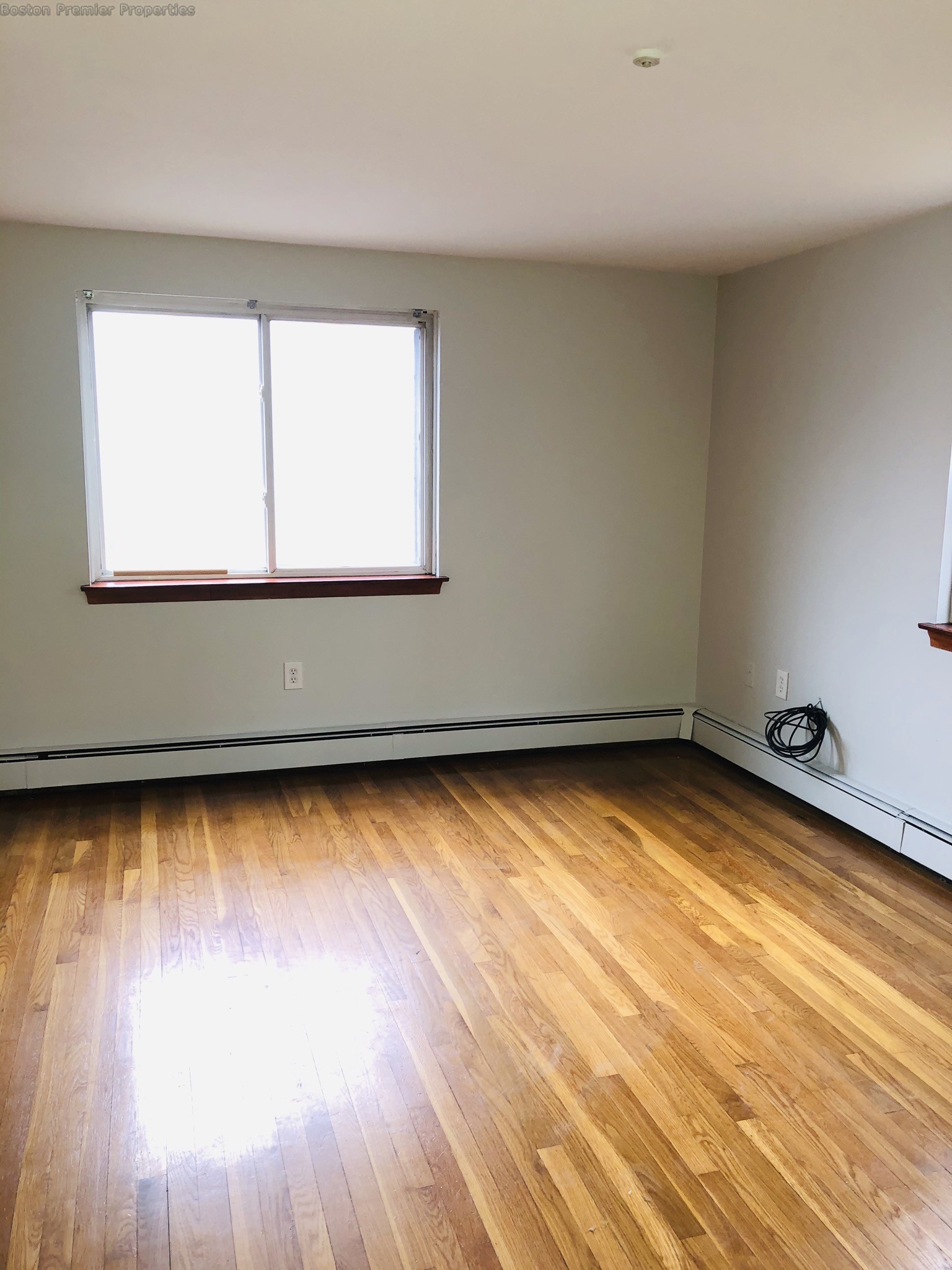 1 bed, 1 bath apartment for rent at 52 Curtis St Unit 4, Quincy — photo 1 of 5