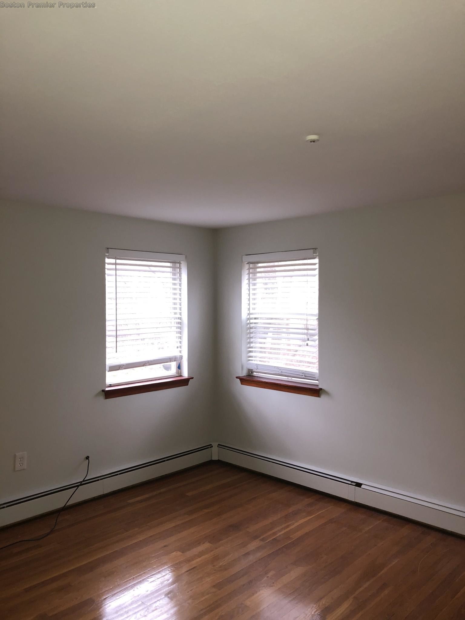 1 bed, 1 bath apartment for rent at 52 Curtis St Unit 4, Quincy — photo 4 of 5